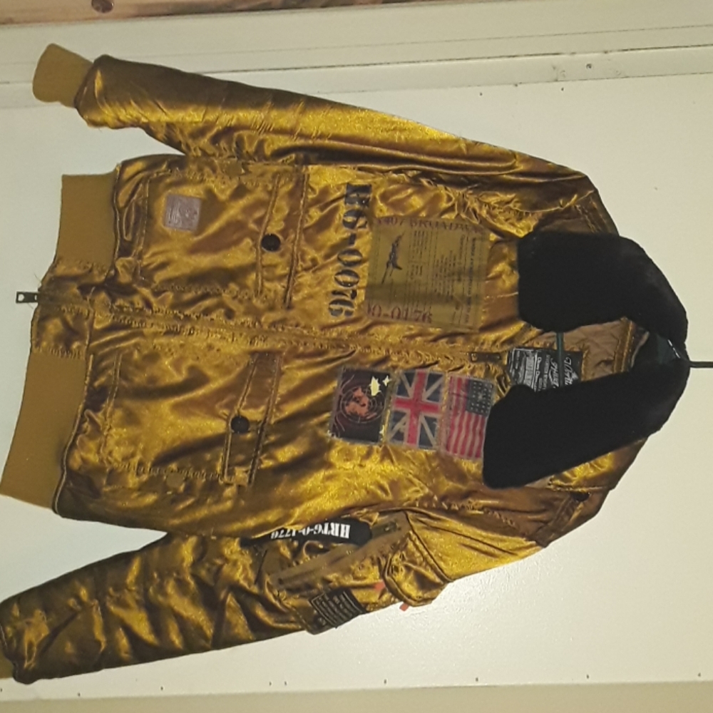 Mens Gold with fur lined neck Bomber jacket.
